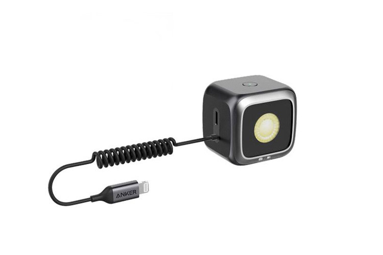 Anker_iPhone_LED_Flash_1.jpg